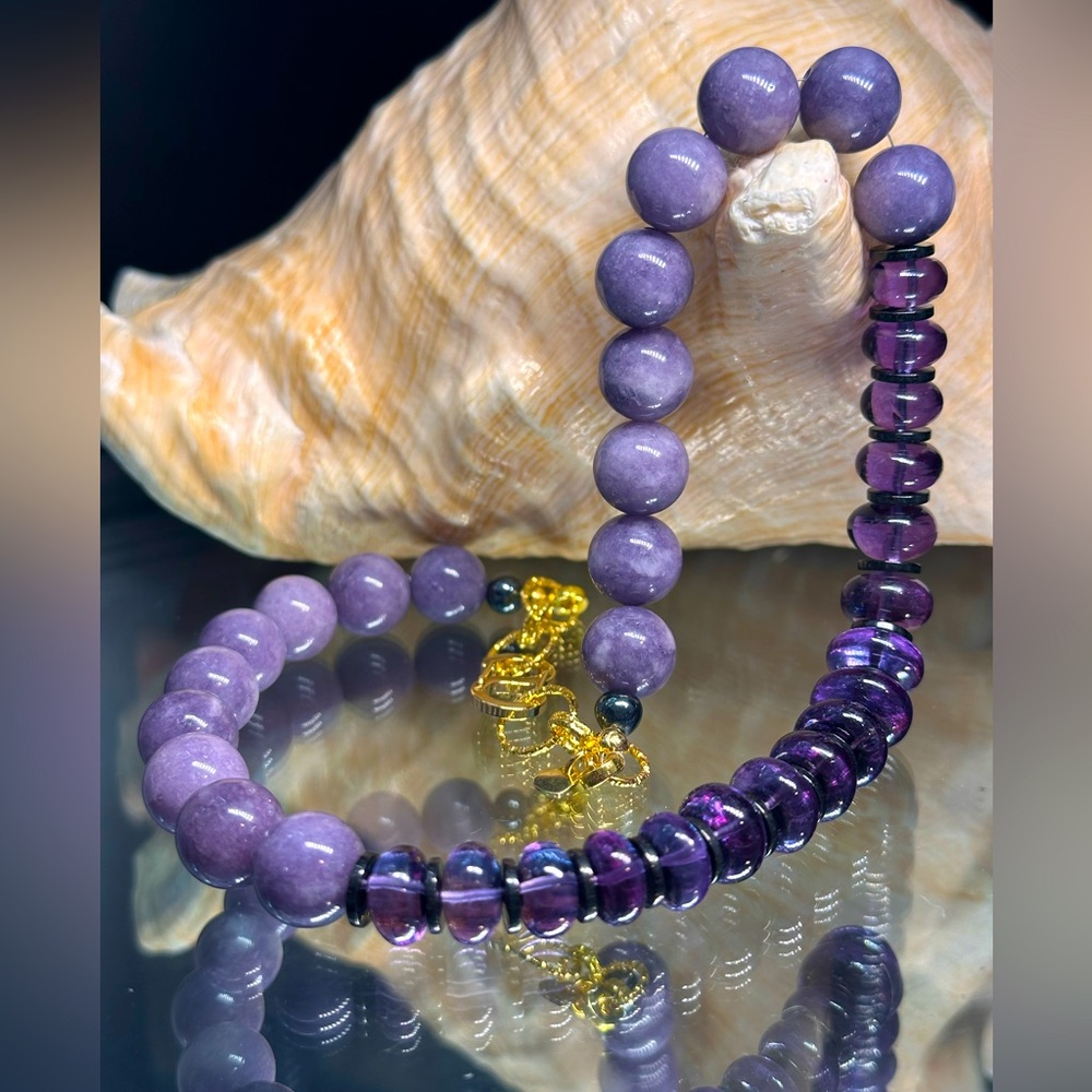 ALEXANDRITE + LAVENDERS CHALCEDONY NECKLACE